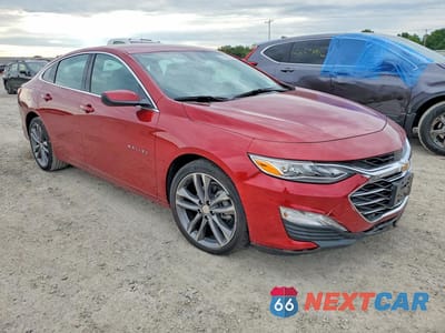 Czwarte zdjęcie samochodu z boku: 2024 CHEVROLET MALIBU PREMIER VIN:1G1ZE5ST3RF201004 - miniatura