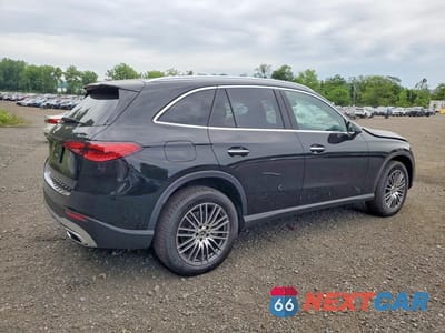 Trzecie zdjęcie samochodu z tyłu: 2026 MERCEDES-BENZ GLC 300 4MATIC VIN:W1NKM4HB9TF562371 - miniatura