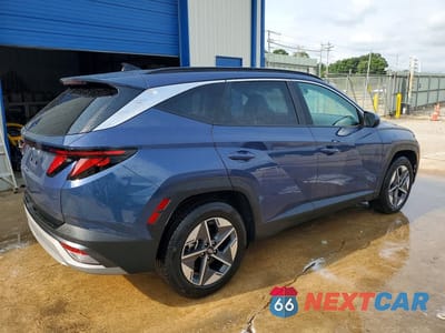 Trzecie zdjęcie samochodu z tyłu: 2025 HYUNDAI TUCSON SEL VIN:5NMJB3DE7SH492468 - miniatura