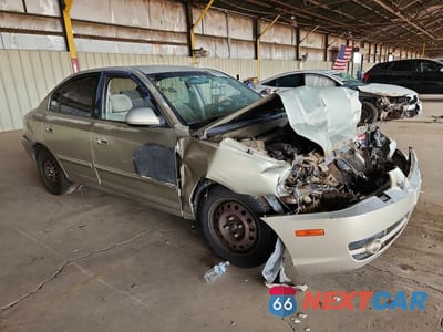 Czwarte zdjęcie samochodu z boku: 2005 HYUNDAI ELANTRA GLS VIN:KMHDN46D85U172387 - miniatura