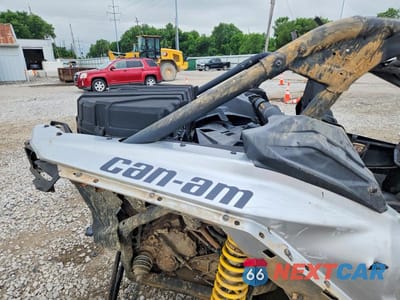 Zdjęcie 6 z 10 samochodu: 2018 CAN-AM MAVERICK X3 UTILITY VEHICLE VIN:3JBVGAY44JK000370 - miniatura