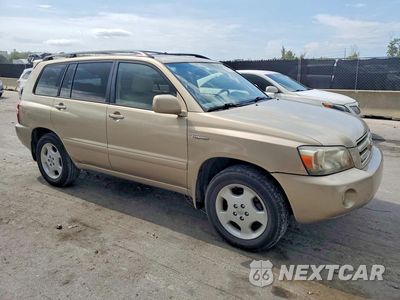 Czwarte zdjęcie samochodu z boku: 2005 TOYOTA HIGHLANDER VIN:JTEDP21A450051939 - miniatura