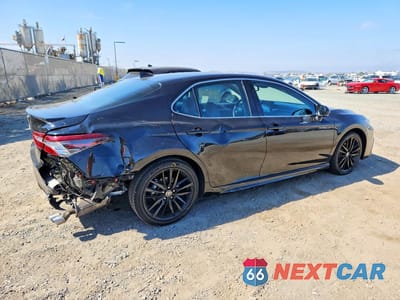 Trzecie zdjęcie samochodu z tyłu: 2024 TOYOTA CAMRY XSE VIN:4T1K61AK7RU877521 - miniatura