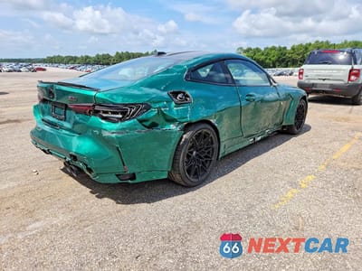 Trzecie zdjęcie samochodu z tyłu: 2025 BMW M4 COMPETITION VIN:WBS33HK0XSCU85886 - miniatura