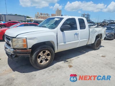 2011 CHEVROLET SILVERADO C1500 1GCRCPEA3BZ248556 - główne zdjęcie licytacji z USA - miniatura