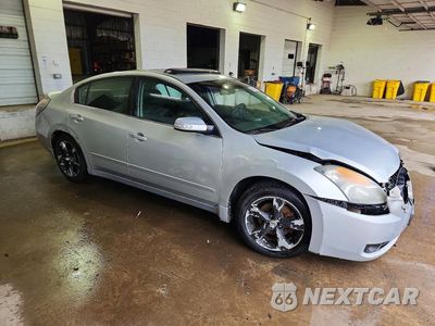 Czwarte zdjęcie samochodu z boku: 2008 NISSAN ALTIMA 3.5 SE VIN:1N4BL21E98C130087 - miniatura