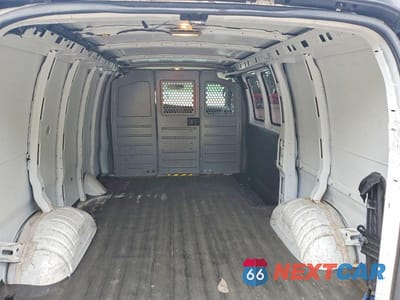 Zdjęcie 10 z 14 samochodu: 2014 CHEVROLET EXPRESS G1500 VIN:1GCSHAF44E1140068 - miniatura