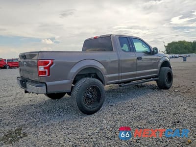 Trzecie zdjęcie samochodu z tyłu: 2018 FORD F150 SUPER CAB VIN:1FTEX1CP4JFC39923 - miniatura