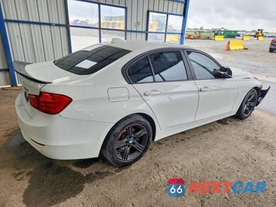 Trzecie zdjęcie samochodu z tyłu: 2015 BMW 320 I XDRIVE VIN:WBA3C3G53FNS73661 - miniatura