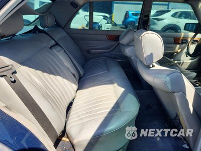 Zdjęcie 10 z 12 samochodu: 1986 MERCEDES-BENZ 420 SEL VIN:WDBCA35D7GA210198 - miniatura