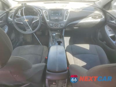 Zdjęcie 8 z 13 samochodu: 2018 CHEVROLET MALIBU LT VIN:1G1ZD5ST3JF268256 - miniatura