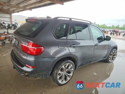 Trzecie zdjęcie samochodu z tyłu: 2012 BMW X5 XDRIVE35D VIN:5UXZW0C57CL664438 - miniatura
