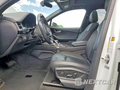 Zdjęcie 7 z 13 samochodu: 2018 AUDI Q7 PREMIUM VIN:WA1AAAF7XJD006808 - miniatura