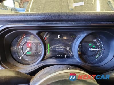 Zdjęcie 9 z 13 samochodu: 2024 JEEP WRANGLER 4XE VIN:1C4RJXN62RW141690 - miniatura