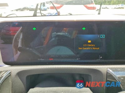 Zdjęcie 9 z 12 samochodu: 2025 MERCEDES-BENZ CLA 250 4MATIC VIN:W1K5J4HBXSN509010 - miniatura