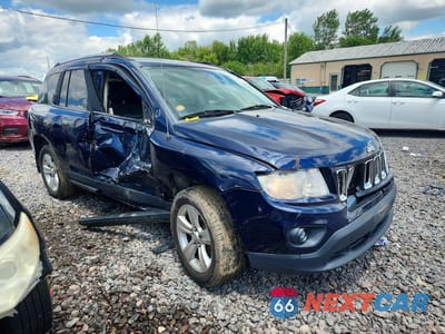 Czwarte zdjęcie samochodu z boku: 2012 JEEP COMPASS LATITUDE VIN:1C4NJDEB9CD577627 - miniatura