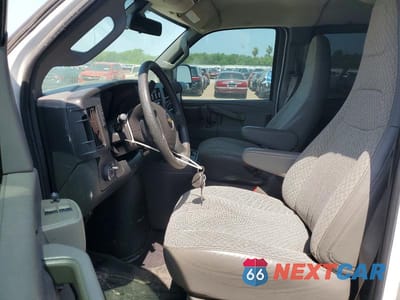 Zdjęcie 7 z 13 samochodu: 2019 CHEVROLET EXPRESS G3500 LT VIN:1GAZGPFG2K1248899 - miniatura