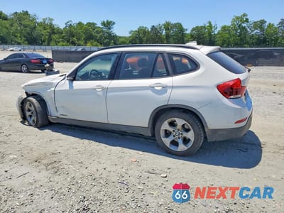 Drugie zdjęcie samochodu z przodu: 2015 BMW X1 SDRIVE28I VIN:WBAVM1C53FVZ94420 - miniatura