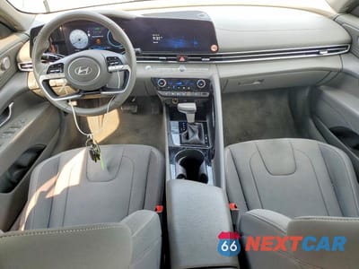 Zdjęcie 8 z 12 samochodu: 2025 HYUNDAI ELANTRA SEL VIN:KMHLS4DG0SU871316 - miniatura