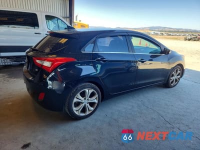 Trzecie zdjęcie samochodu z tyłu: 2014 HYUNDAI ELANTRA GT BASE VIN:KMHD35LH5EU160636 - miniatura