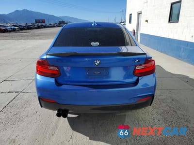 Zdjęcie 6 z 12 samochodu: 2016 BMW 228 I VIN:WBA1F5C51GV343899 - miniatura