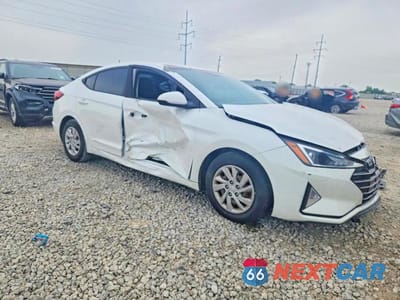 Czwarte zdjęcie samochodu z boku: 2019 HYUNDAI ELANTRA SE VIN:5NPD74LF8KH421751 - miniatura