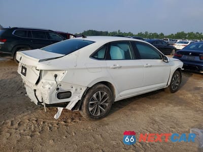 Trzecie zdjęcie samochodu z tyłu: 2026 VOLKSWAGEN JETTA S VIN:3VW5W7BU2TM022190 - miniatura