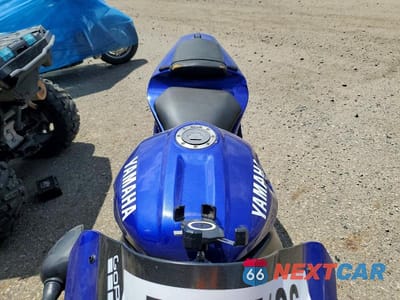 Piąte zdjęcie samochodu w środku: 2000 YAMAHA YZFR1 VIN:JYARN05E9YA003977 - miniatura