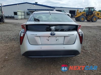 Zdjęcie 6 z 13 samochodu: 2017 TOYOTA PRIUS THREE VIN:JTDKARFU0H3047351 - miniatura
