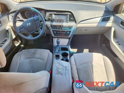 Zdjęcie 8 z 12 samochodu: 2016 HYUNDAI SONATA SE VIN:5NPE24AF2GH383656 - miniatura