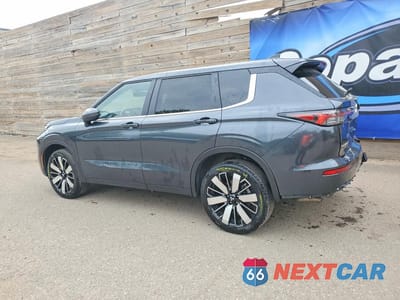 Drugie zdjęcie samochodu z przodu: 2025 MITSUBISHI OUTLANDER SE VIN:JA4J4VA84SZ045395 - miniatura