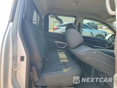 Zdjęcie 10 z 12 samochodu: 2019 NISSAN TITAN PRO-4X VIN:1N6AA1E5XKN505168 - miniatura