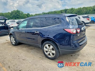 Drugie zdjęcie samochodu z przodu: 2017 CHEVROLET TRAVERSE LT VIN:1GNKRGKD1HJ287885 - miniatura
