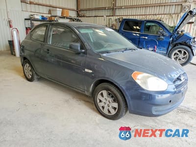 Czwarte zdjęcie samochodu z boku: 2011 HYUNDAI ACCENT GL VIN:KMHCM3AC8BU197969 - miniatura