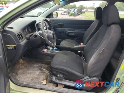 Zdjęcie 7 z 12 samochodu: 2011 HYUNDAI ACCENT VIN:KMHCM3AC4BU192560 - miniatura