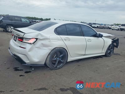 Trzecie zdjęcie samochodu z tyłu: 2020 BMW M340I VIN:WBA5U7C07LFH31749 - miniatura