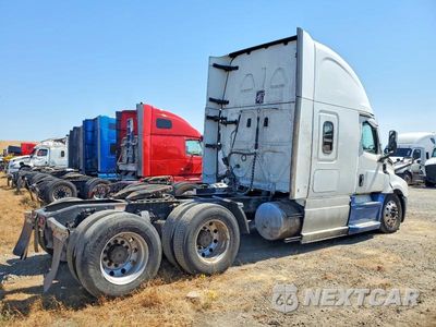 Czwarte zdjęcie samochodu z boku: 2022 FREIGHTLINER CASCADIA 126 SEMI TRUCK VIN:3AKJHHDR2NSNA1281 - miniatura