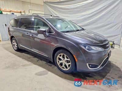 Czwarte zdjęcie samochodu z boku: 2017 CHRYSLER PACIFICA TOURING L VIN:2C4RC1BG3HR636086 - miniatura