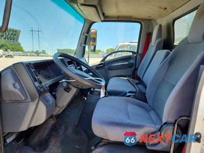 Zdjęcie 7 z 13 samochodu: 2017 ISUZU NPR HD VIN:54DC4W1C0HS800905 - miniatura