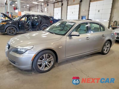 2010 BMW 528 XI WBANV1C51AC159983 - główne zdjęcie licytacji z USA - miniatura