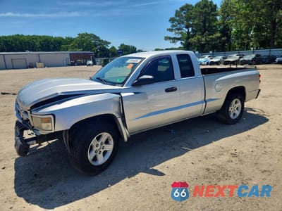 2009 DODGE DAKOTA SXT 1D7HE32KX9S778107 - główne zdjęcie licytacji z USA - miniatura