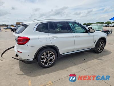 Trzecie zdjęcie samochodu z tyłu: 2021 BMW X3 XDRIVE30I VIN:5UXTY5C06M9H70558 - miniatura