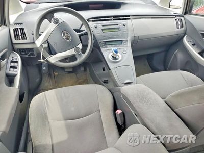 Zdjęcie 8 z 12 samochodu: 2011 TOYOTA PRIUS TWO VIN:JTDKN3DU4B5344459 - miniatura
