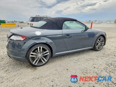 Trzecie zdjęcie samochodu z tyłu: 2016 AUDI TT VIN:TRUT5CFV9G1029252 - miniatura