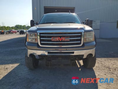 Piąte zdjęcie samochodu w środku: 2013 GMC SIERRA K1500 SLE VIN:1GTR2VE79DZ148458 - miniatura