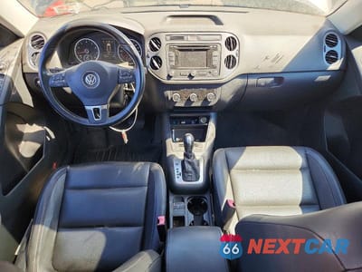 Zdjęcie 8 z 13 samochodu: 2012 VOLKSWAGEN TIGUAN S VIN:WVGBV7AX1CW005705 - miniatura