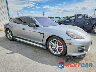 Czwarte zdjęcie samochodu z boku: 2010 PORSCHE PANAMERA TURBO VIN:WP0AC2A76AL090628 - miniatura