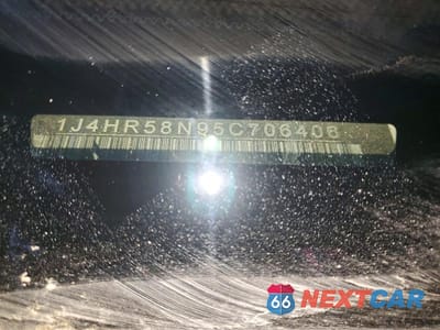 Zdjęcie 12 z 12 samochodu: 2005 JEEP GRAND CHEROKEE LIMITED VIN:1J4HR58N95C706406 - miniatura