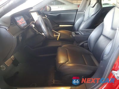 Zdjęcie 7 z 12 samochodu: 2018 TESLA MODEL S VIN:5YJSA1E42JF263195 - miniatura