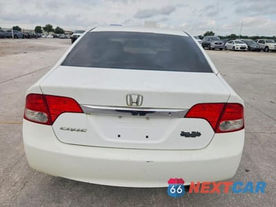 Zdjęcie 6 z 12 samochodu: 2010 HONDA CIVIC LX VIN:19XFA1F51AE020945 - miniatura